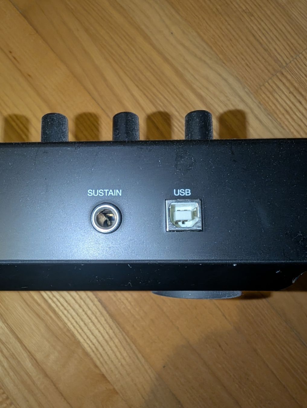 Alesis Strumenti musicali: Alesis V49 Keyboard – Nuovo (secondo la descrizione) da Hofstetten SO venduto da FloDubach 1