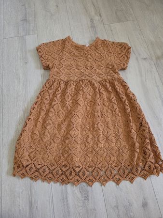 Zara Kleid Spitze orange Grösse 152 neuwertig