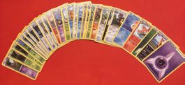 🇬🇧 Pokémon 28 Karten aus dem Jahr (2011)