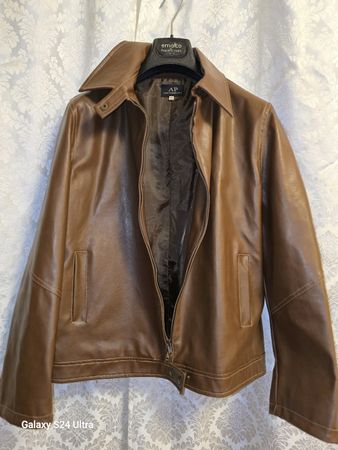 Trendige Jacke von AP Paris, Grösse 44, Top!