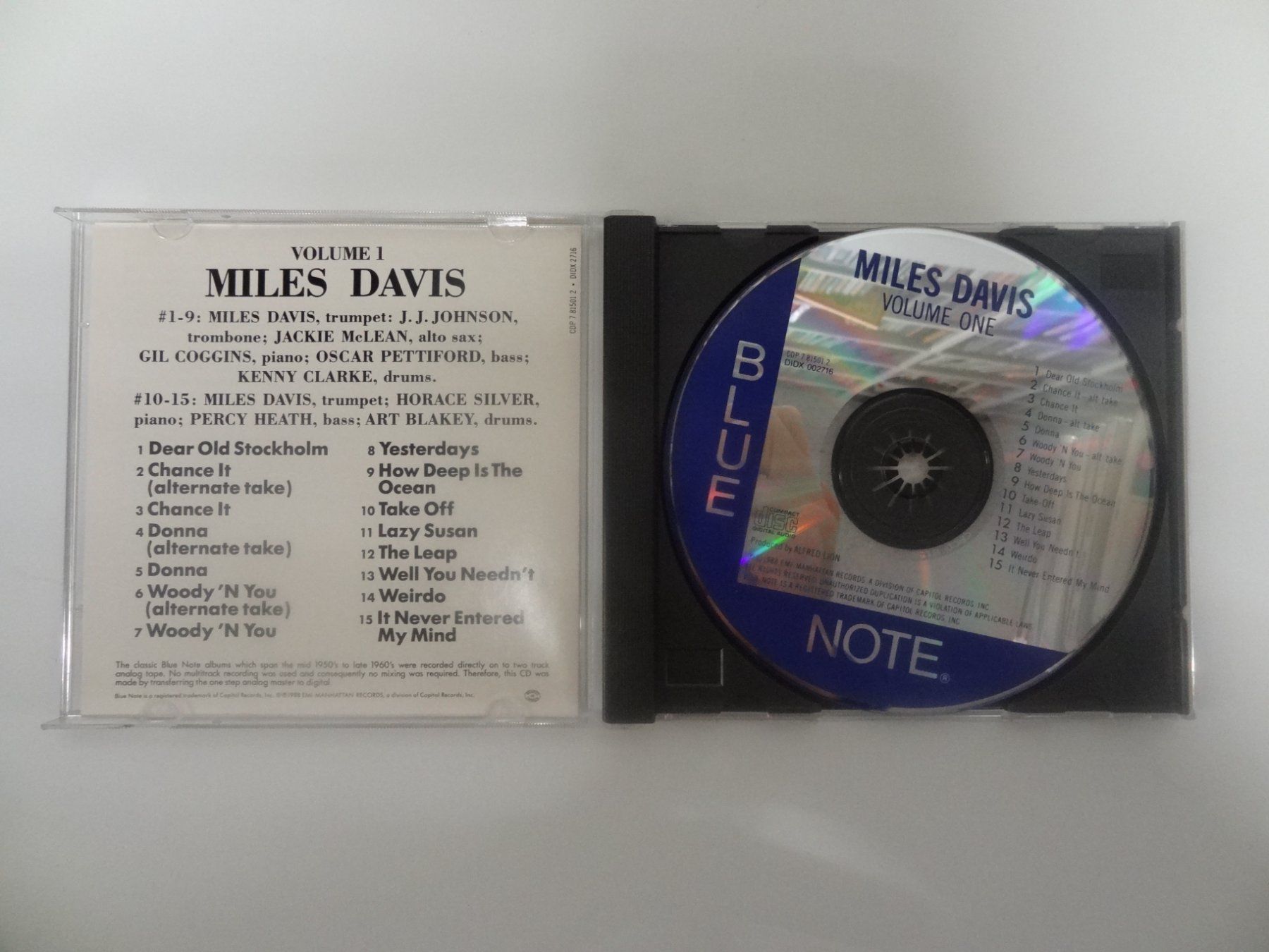 CDs: Miles Davis - Volume 1 - Blue Note - CD – Gebraucht aus luzern von musicandart 2