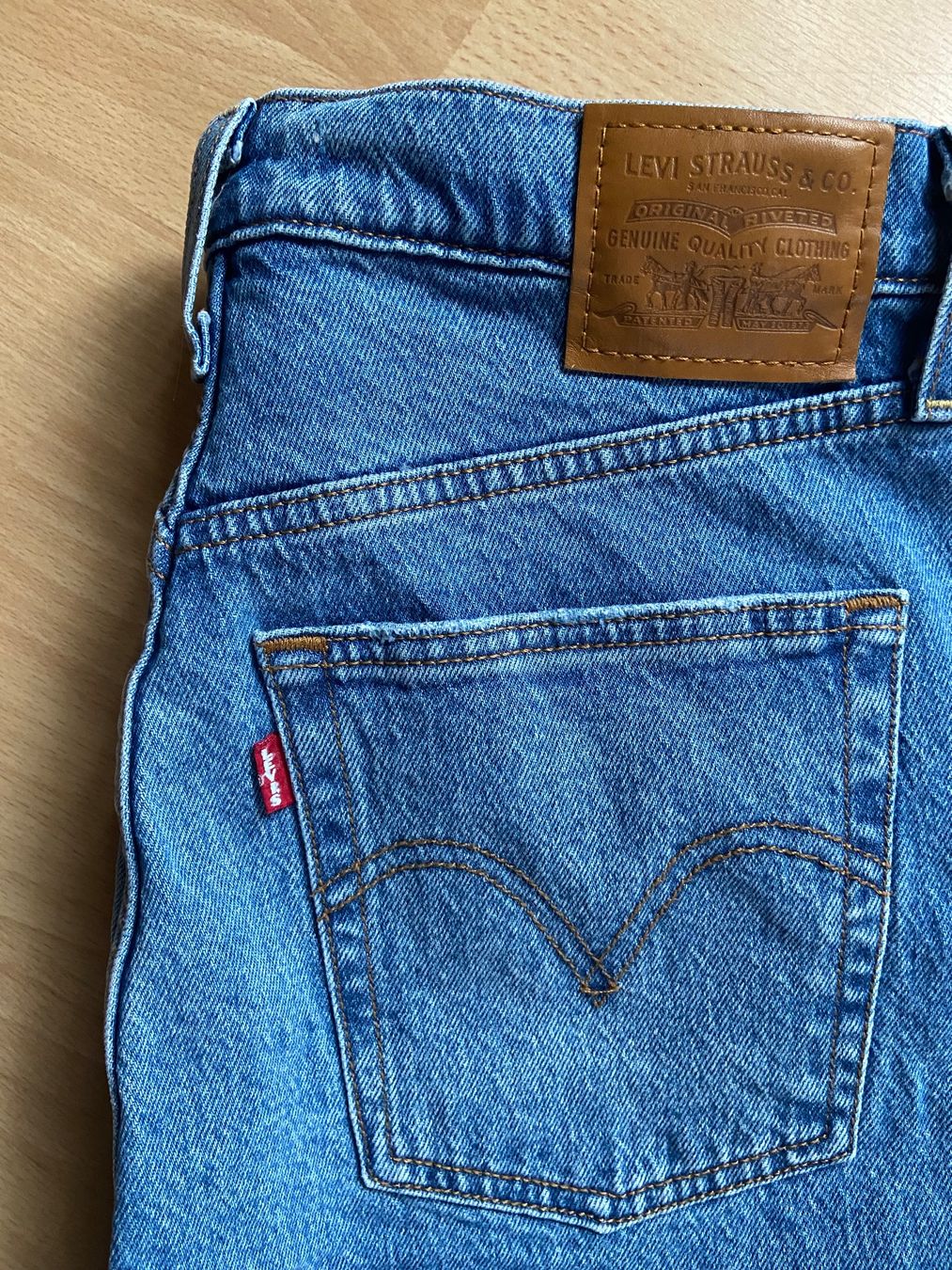 Levi's Jeans: Neue Levis Ribcage Straight Ankle 30/29 – Nuovo (secondo la descrizione) da Bern venduto da ele_l5hd