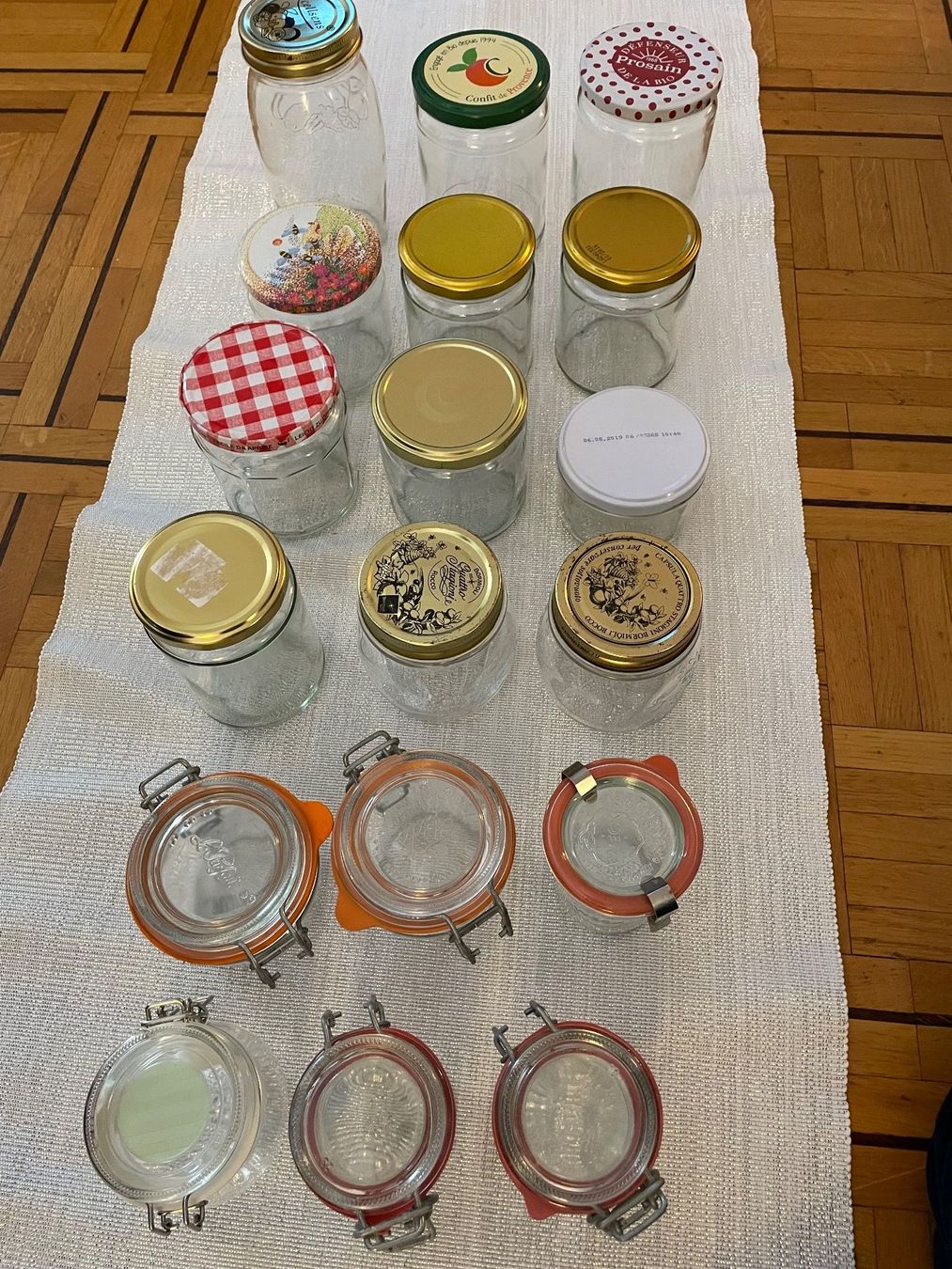 Contenitori & Simili: Lot de 18 bocaux en verre – Usato da Préverenges venduto da groli_mur 1