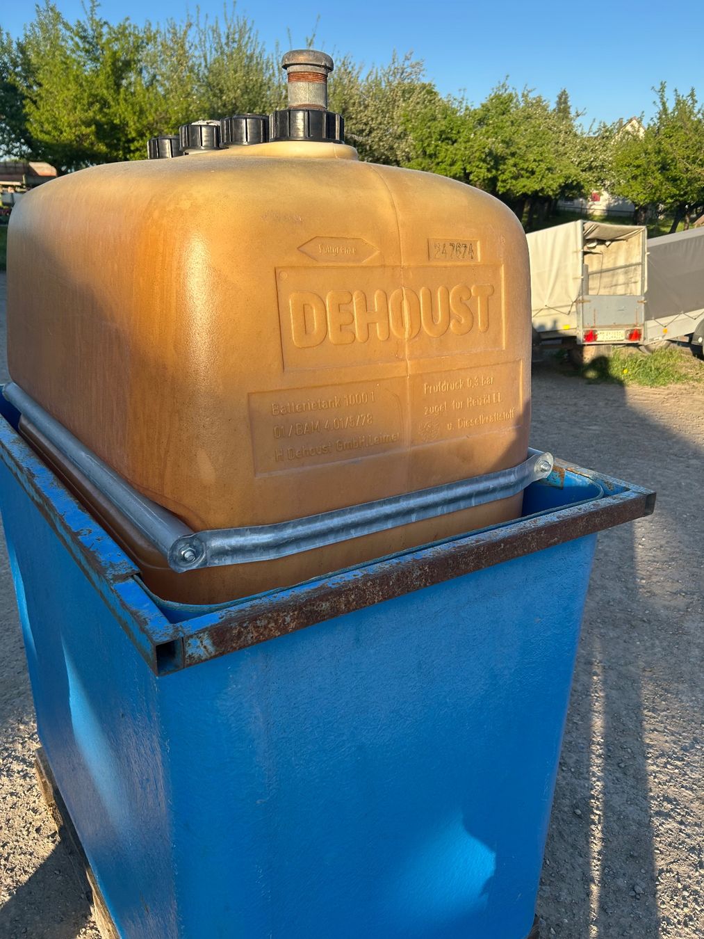 Accessori per altri veicoli: Diesel / Heizöl Tank 1000 l – Usato da Homburg venduto da goivanni