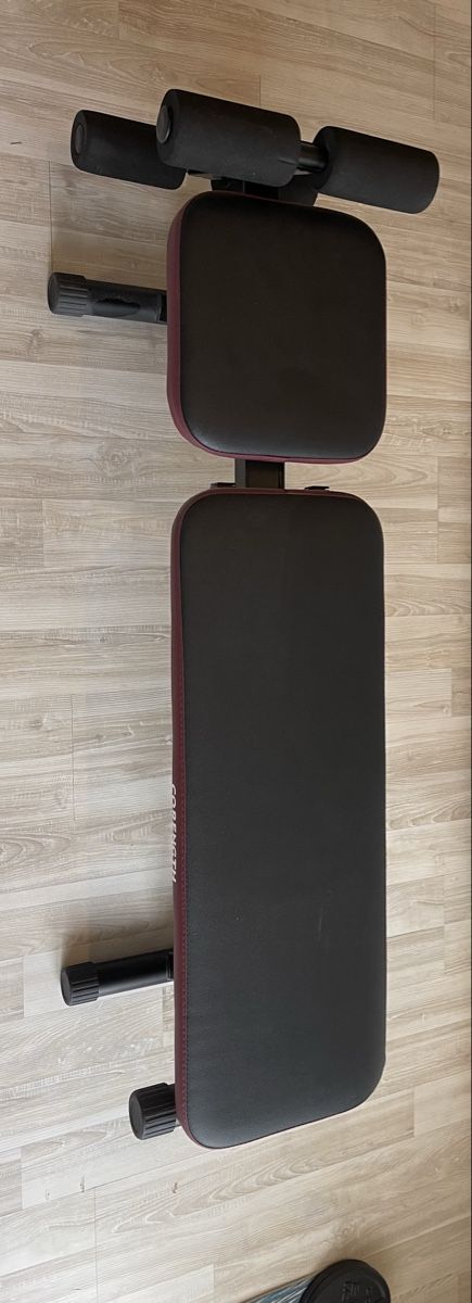Decathlon Vélos d'appartement: Banc de musculation – D'occasion à St-Saphorin sur Morges par RaphaL 1