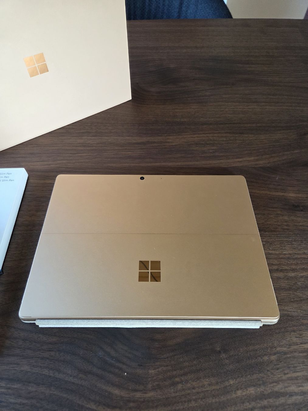 Microsoft Portables: Windows Surface Pro 11 Copilot + PC – Neuf (Voir description) à Thierachern par bcguggi 3