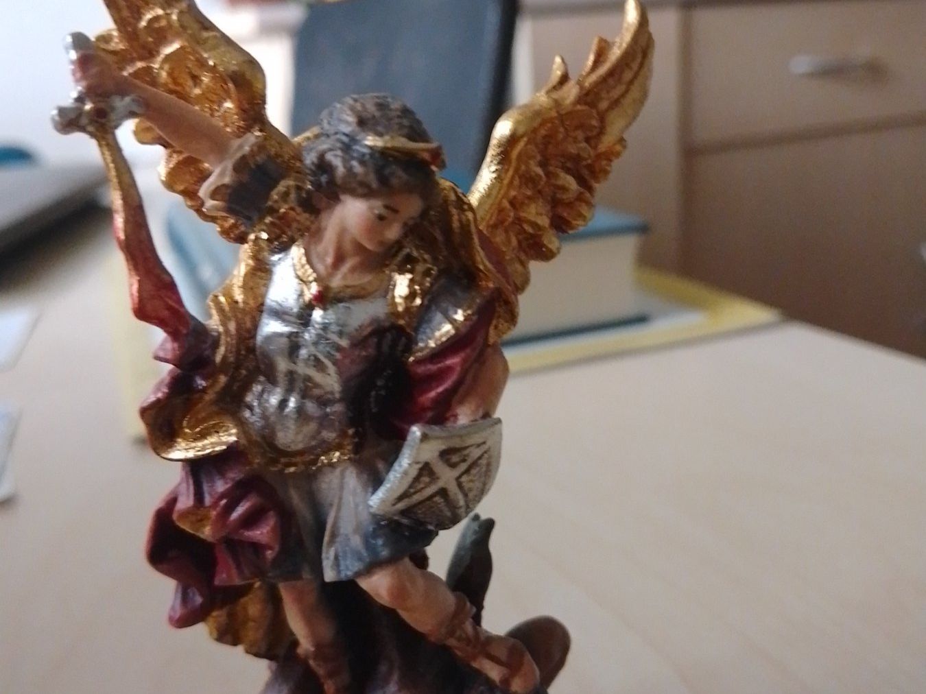 Figurines: Erzengel Michael Statue, 10cm – D'occasion à Weinfelden par PaterPio1968