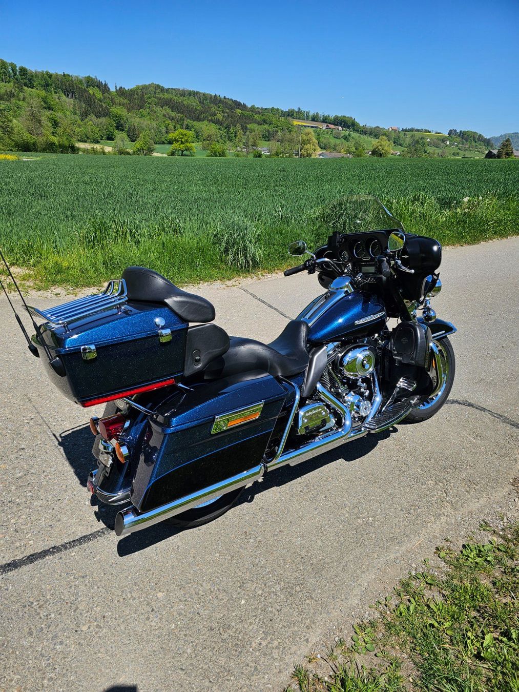 Touring: Harley Davidson FLHTK Electra Glide Ultra Classic Limited – Usato da Fahrweid venduto da V2dream
