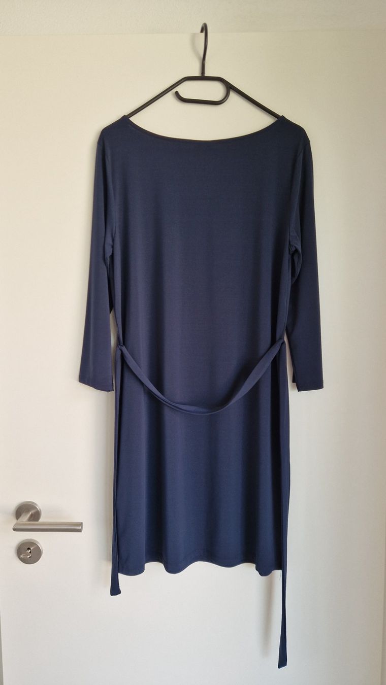 Vila Vestiti: Casual-Kleid VILA dunkelblau Gr.L – Usato da Aarau Rohr venduto da HappyKoala 2