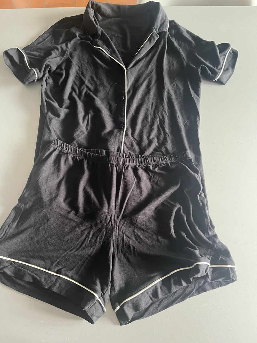 Intimissimi Negligees & Pyjamas: Pyjama kurz schwarz Gr. S – Gebraucht aus Bern von Regi1975
