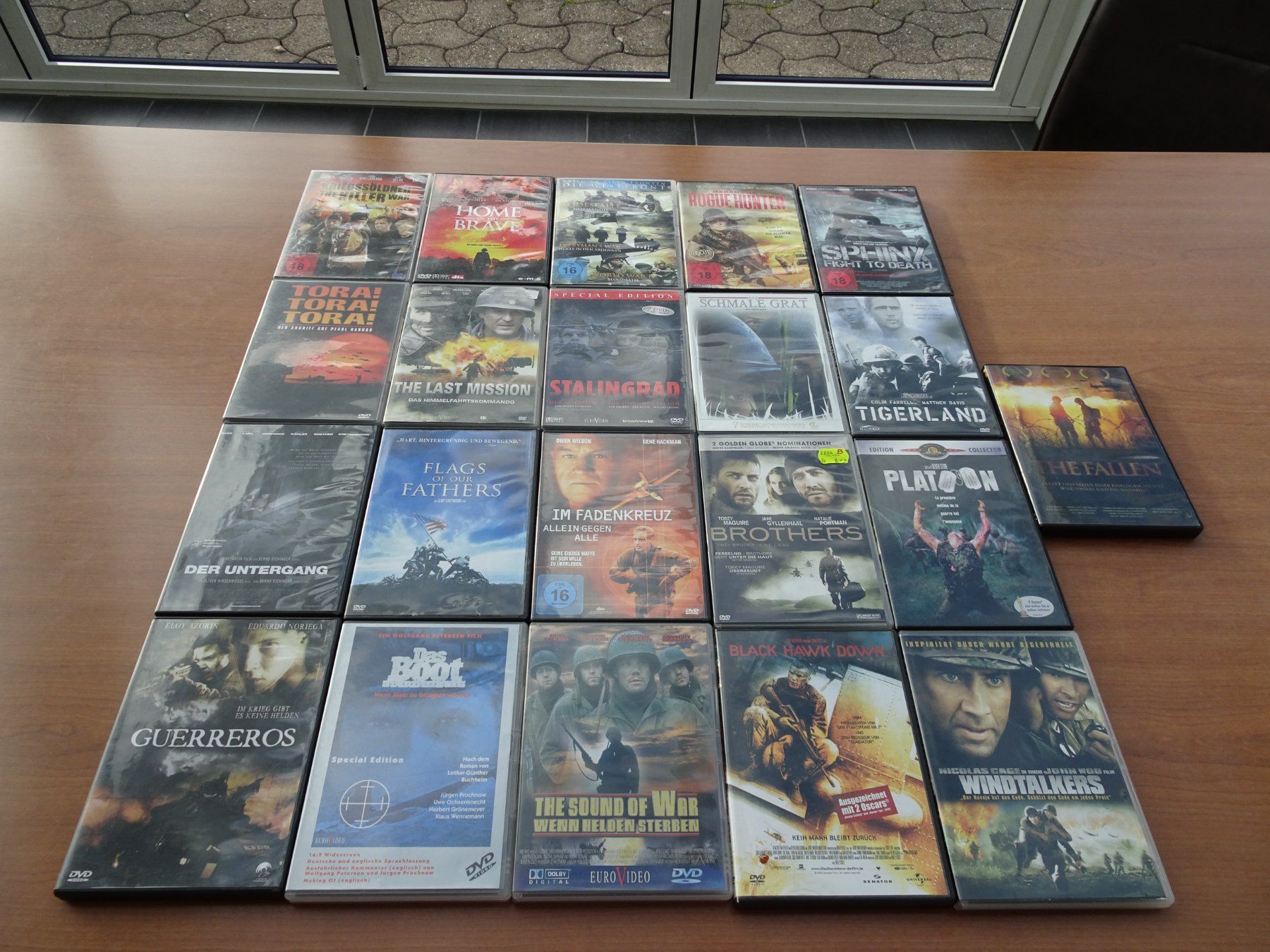 Tutti i DVDs: WAR  Kriegsfilme – Usato da Schenkon venduto da Movieplanet