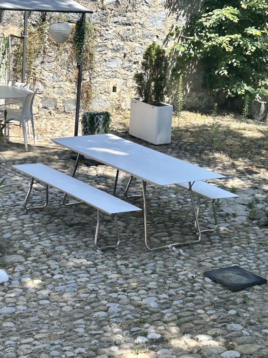 Pfister Tavoli: Table et banc de jardin Pfister occasion – Usato da Jouxtens-Mézery venduto da K-Dress 4