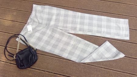 Pantalon gris à carreaux H&M, taille 46 (99cm), NEUF