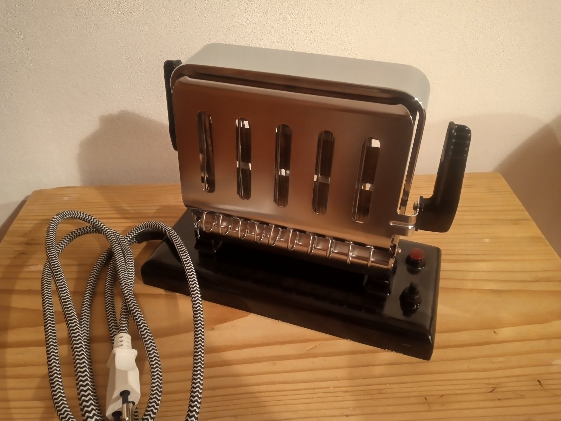 Jura Appareils de cuisine: Jura Toaster – D'occasion à Prez-vers-Siviriez par Monija70