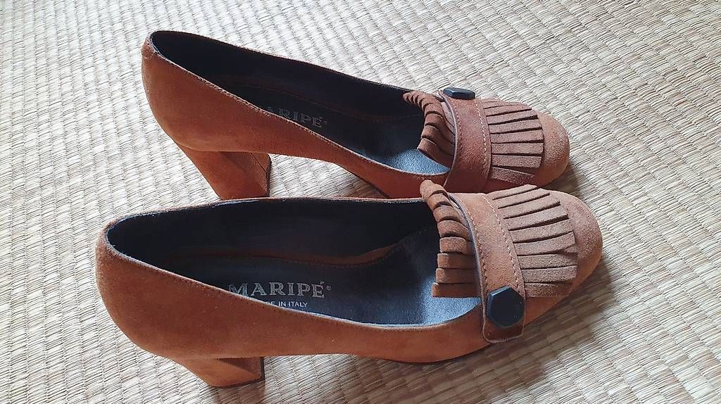 Scarpe da donna: Lederpumps Gr.39 – Usato da Oberrieden venduto da Taramara 2