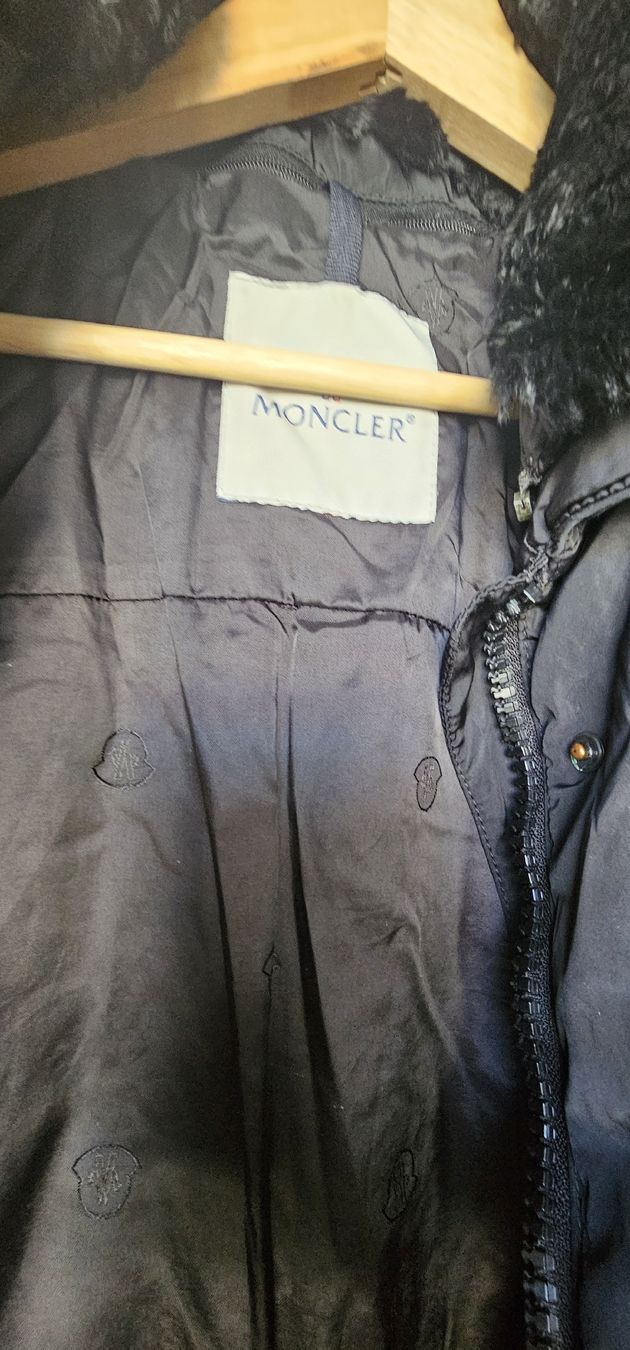 Moncler Giacche: Moncler Winter Jacket – Usato da La Tour-de-Peilz venduto da mcp_w7rw 3