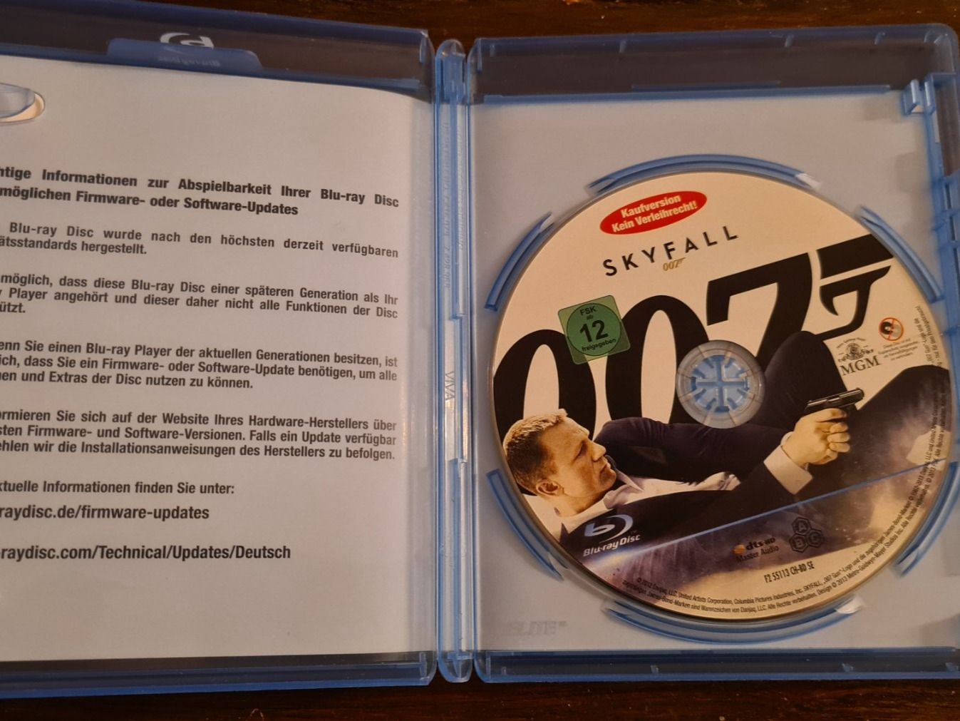 Tutti i DVDs: James Bond Skyfall – Nuovo (secondo la descrizione) da Oberkirch LU venduto da ThE_CoLLecTor666 2