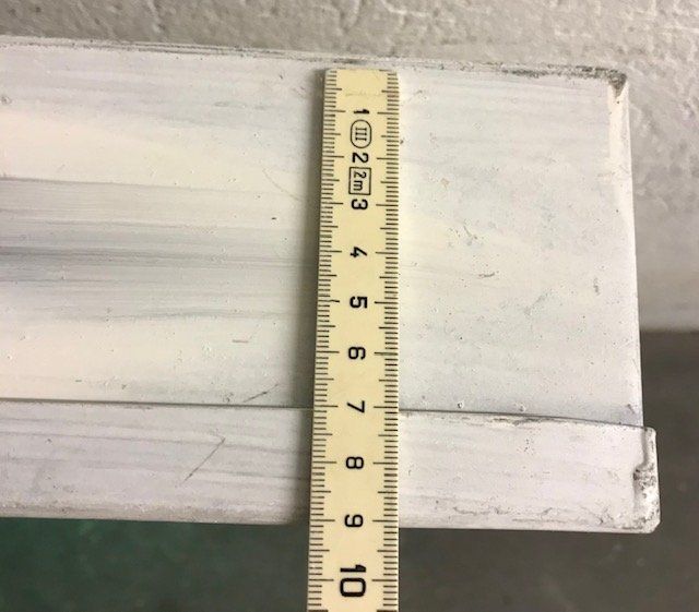 Lampade: grosser Leuchtbuchstabe U – Usato da Zürich venduto da gigimai67 4