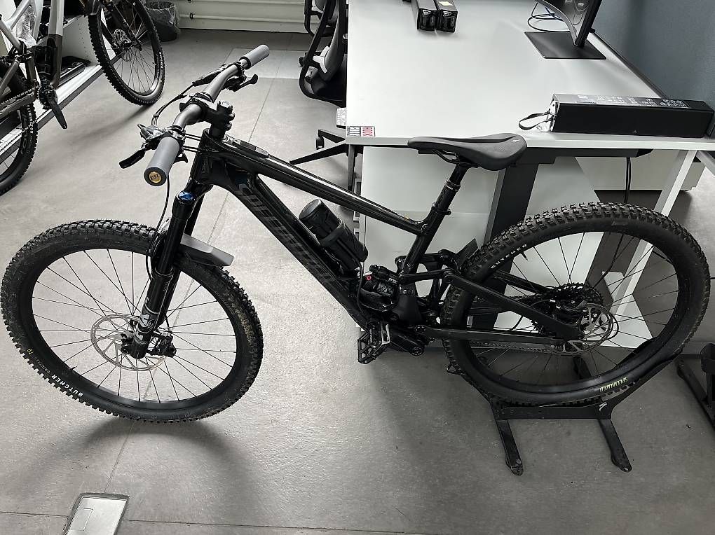 Specialized Vélos: Specialized turbo Kennevo sl – D'occasion à Baar par leszek_wo 1