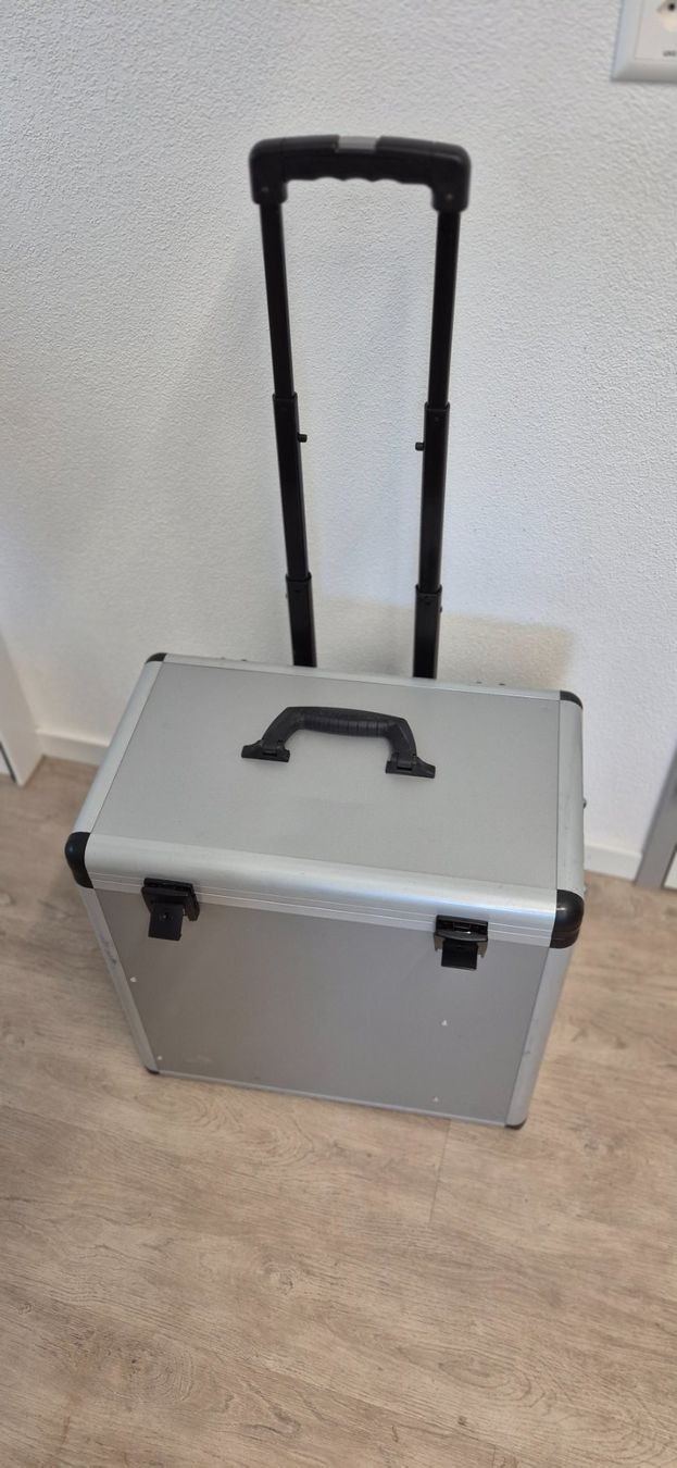 Valigie & Borse: Laptop Transport und Ladekoffer – Usato da Elgg venduto da computerbrocki