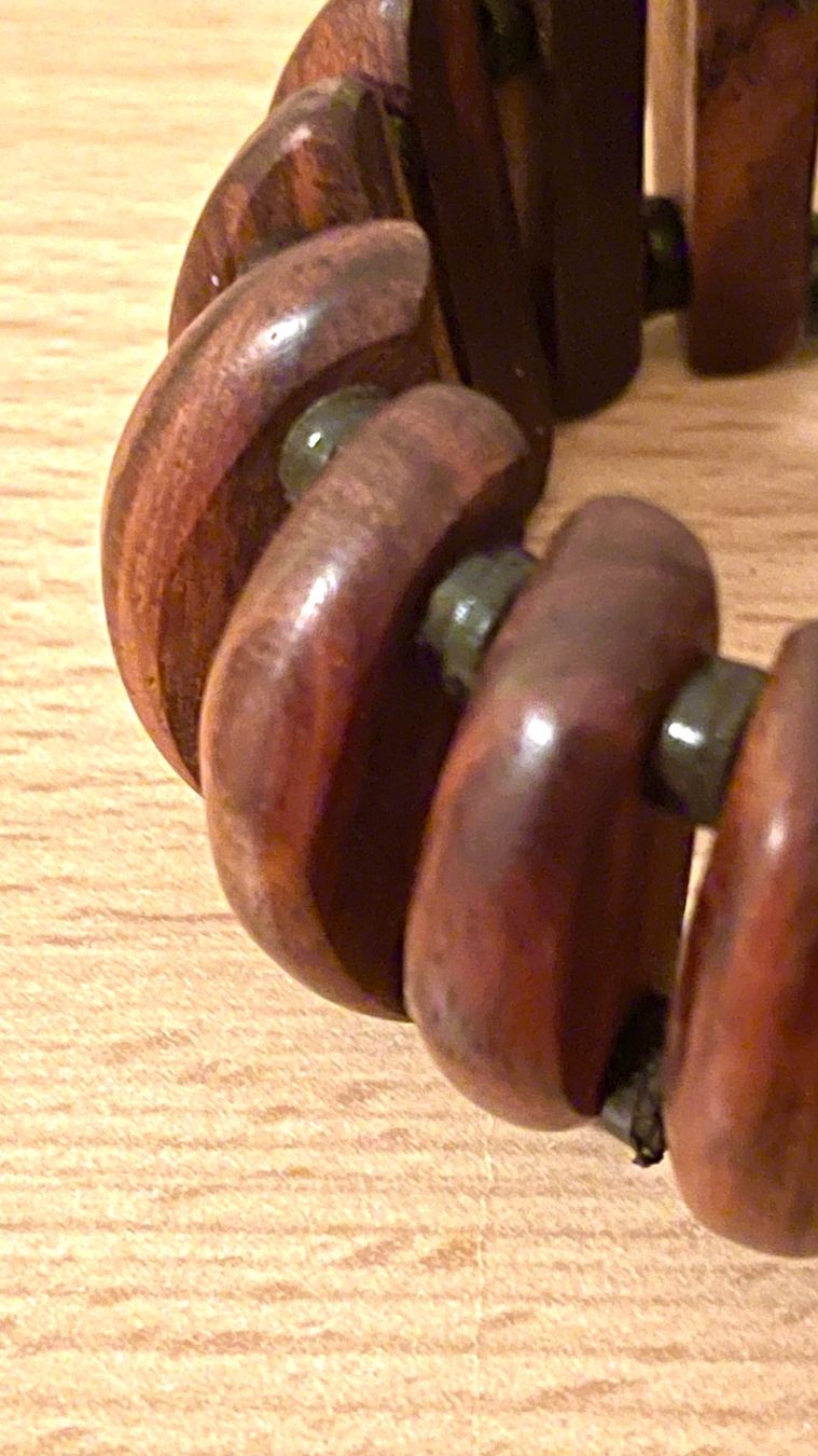Bracciali & Braccialetti: Armband  Holz Eiche 8x3,5x1cm Gummiband – Nuovo (secondo la descrizione) da Kölliken venduto da Prscoo