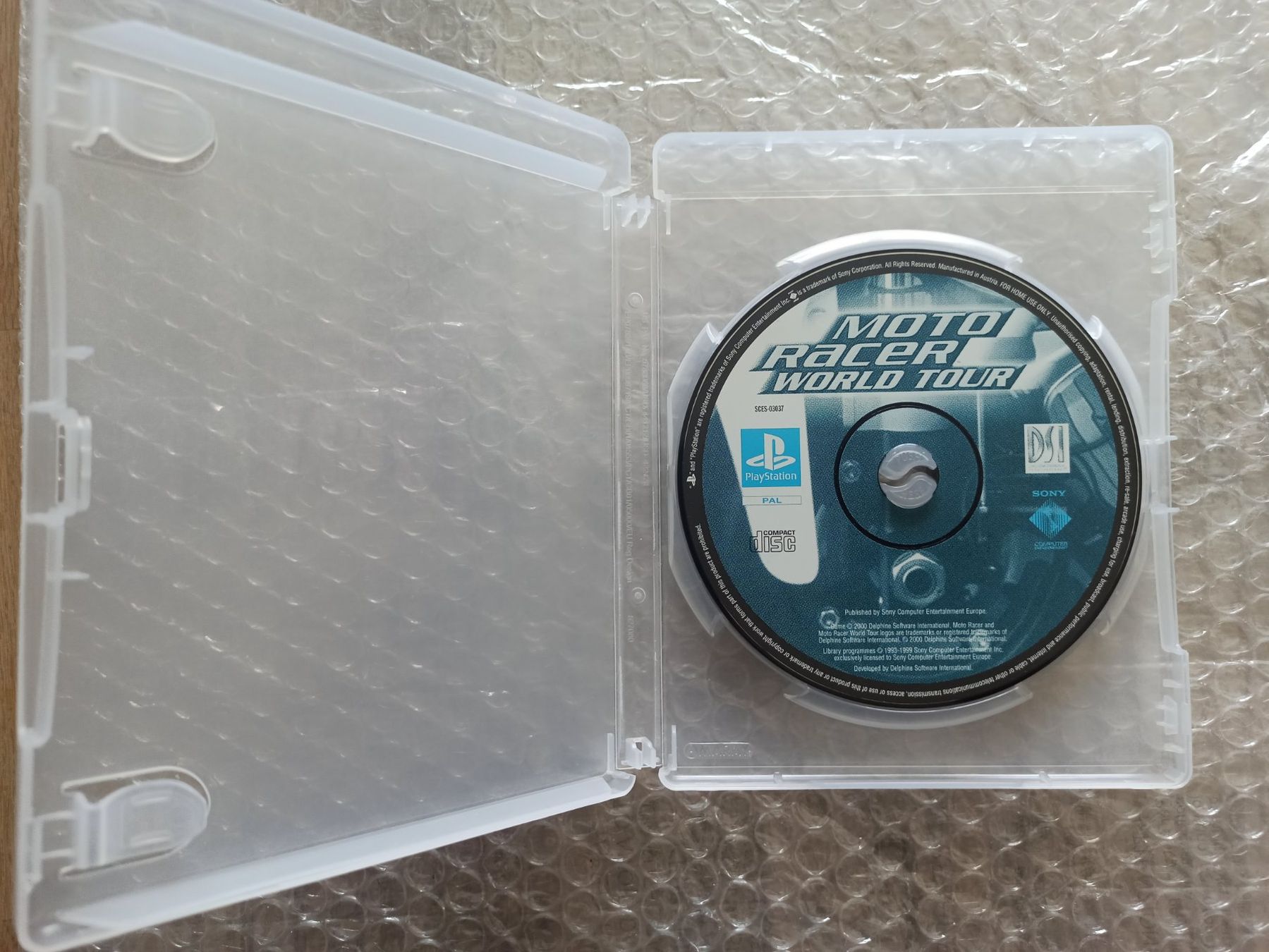 Giochi: Moto Racer World Tour PS1 – Usato da Oberweningen venduto da mar_87mx 1