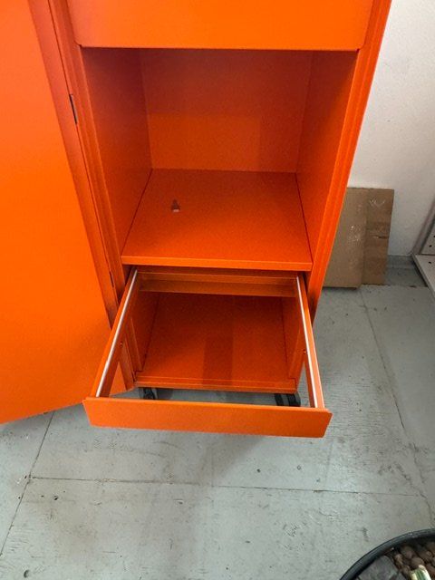 Lista Banconi: Lista Office Büro Caddy orange – Usato da Zollikofen venduto da OberliAG 6