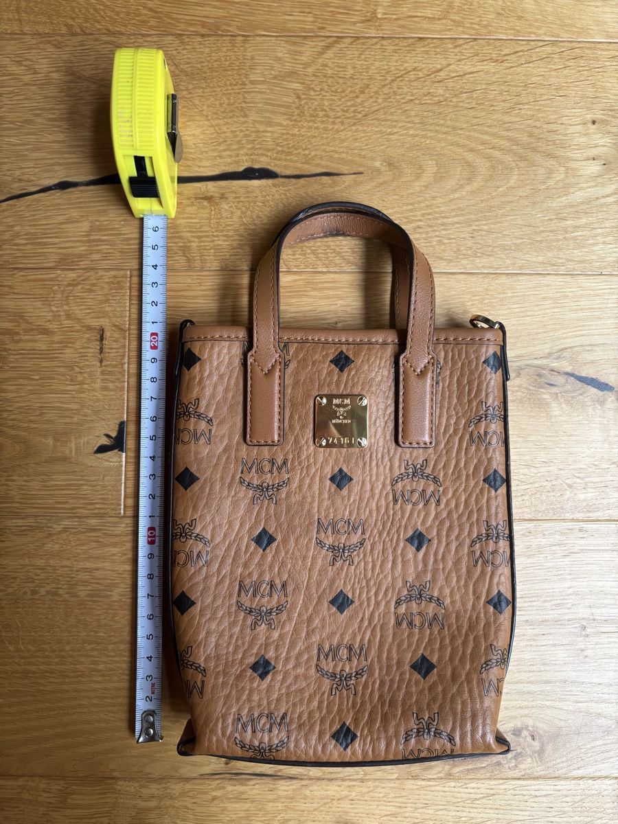 Mcm Borse da donna: MCM Tasche mit Beutel – Usato da Estavayer-le-Lac venduto da constance-esta 5