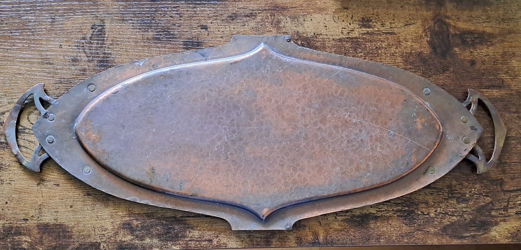 Piatti di portata: Antikes Jugendstil Tablett aus Kupfer / Messing – Usato da Bertschikon Gossau venduto da Singeruwe 1