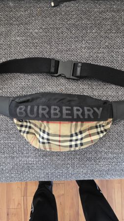 Burberry Gürteltasche – Vintage Check & Logo – Unisex