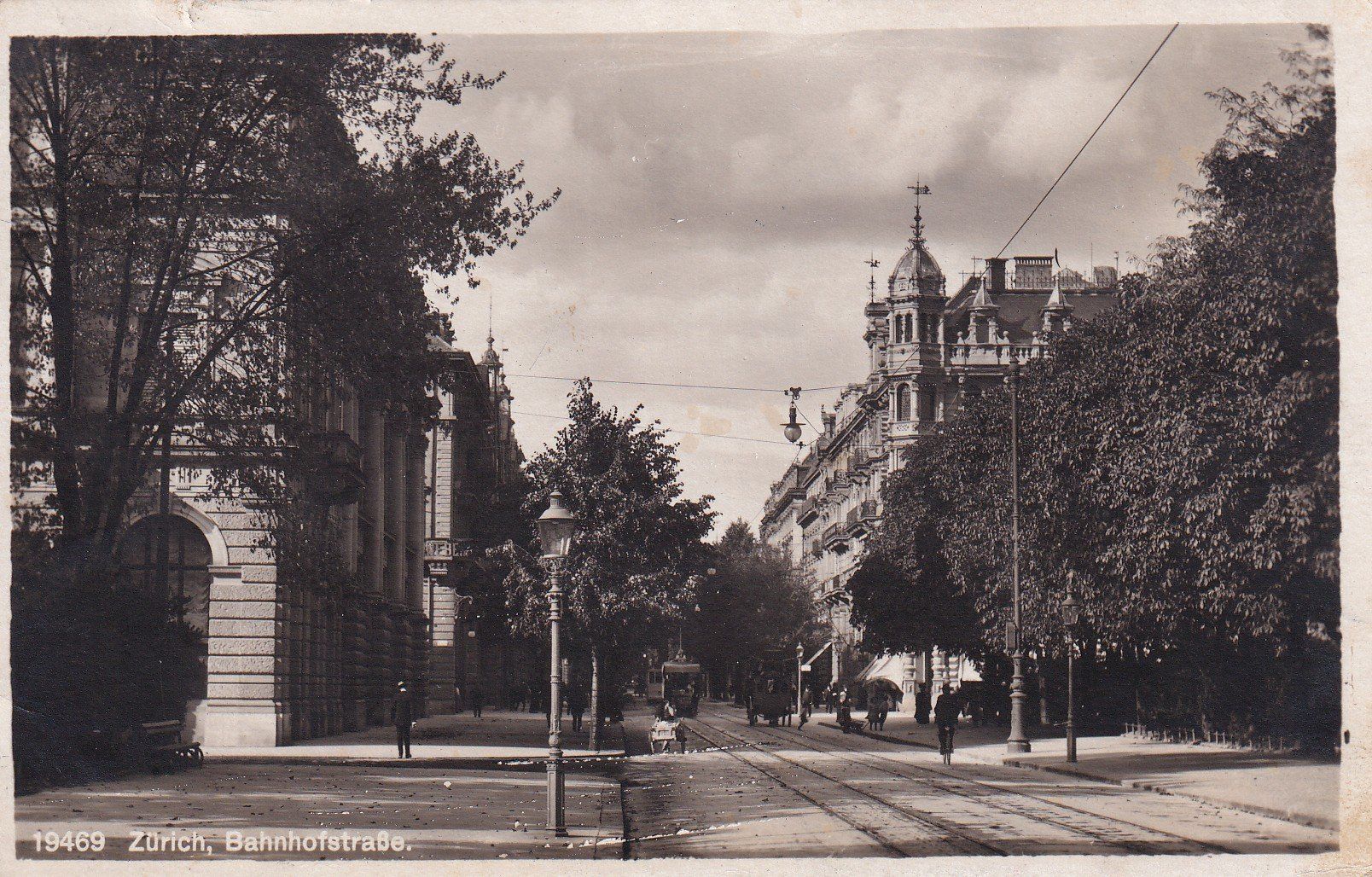 Cartes postales: Zürich Bahnhofstrasse – Défectueux à Cormoret par Pascalll2001