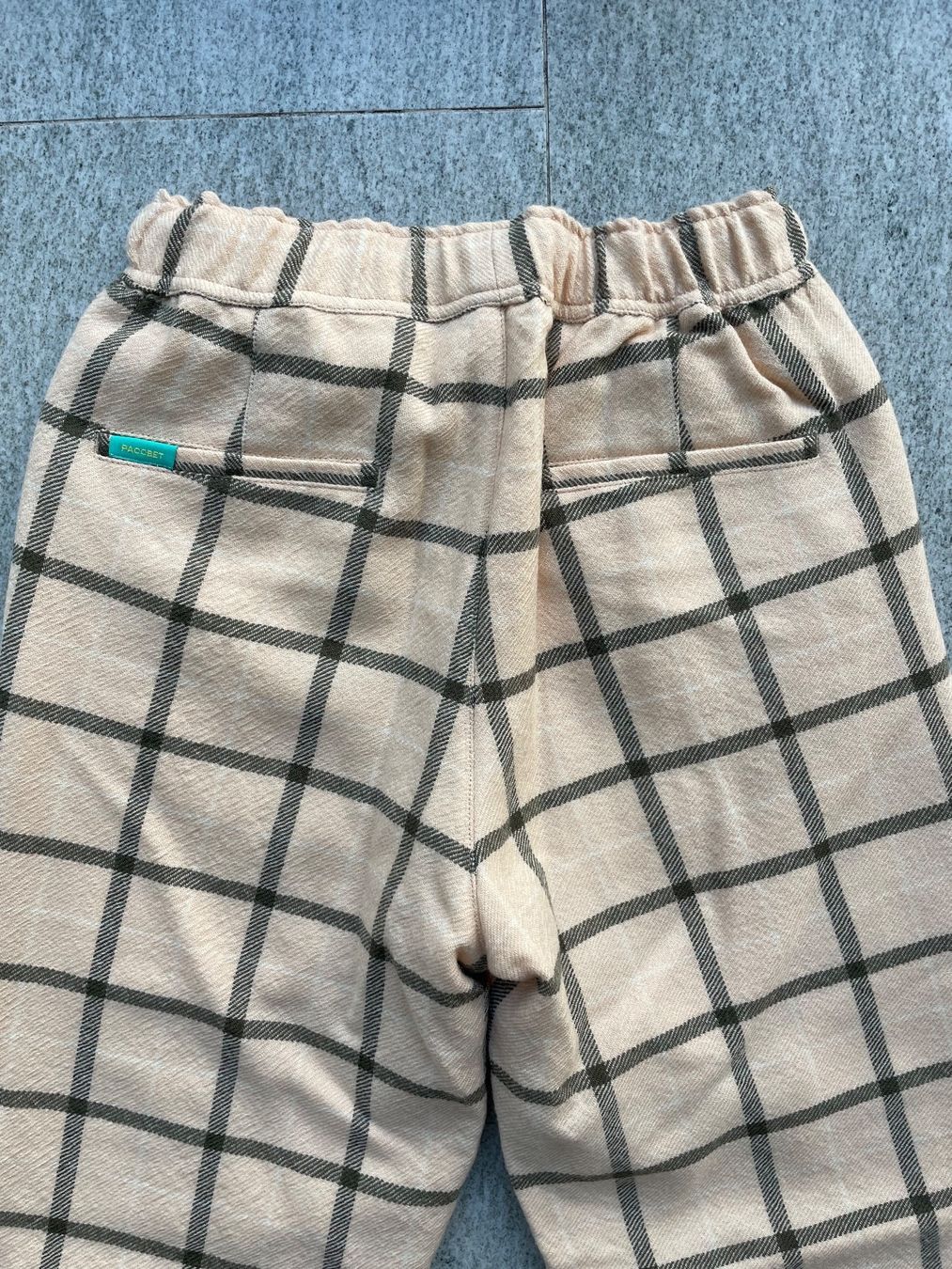 Pantaloni: Coole Trainerhose mit lässigem Schnitt – Nuovo (secondo la descrizione) da Zürich venduto da sandro_colombini 8