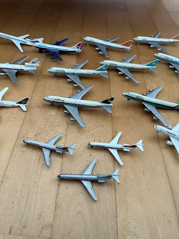 Kits de montage: Flugzeugsammlung – D'occasion à Allschwil par Manolictus 2