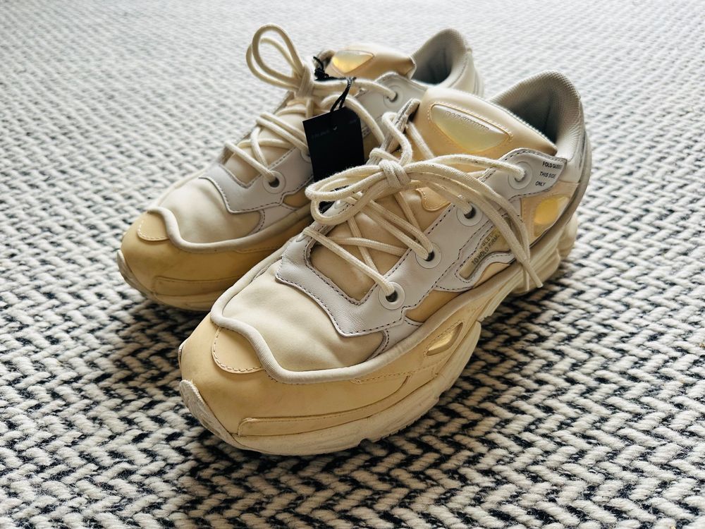 Sneakers Raf Simons Adidas OZWEEGO BUNNY Gr.42.5 Kaufen auf Ricardo