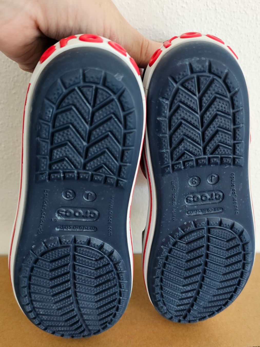 Crocs Scarpe per ragazzi: NEW CROCS sandals (34-35 EU) – Nuovo (secondo la descrizione) da Origlio venduto da ann_q6qv 2