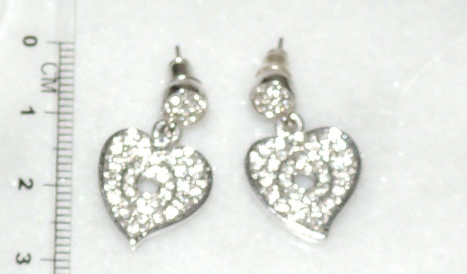 Orecchini pendenti & Orecchini a lobo: HERZIGE OHRSTECKER VERSILBERT "HEARTS" MOISSANITE NEU – Nuovo (secondo la descrizione) da Au ZH venduto da FashionConsultant 1