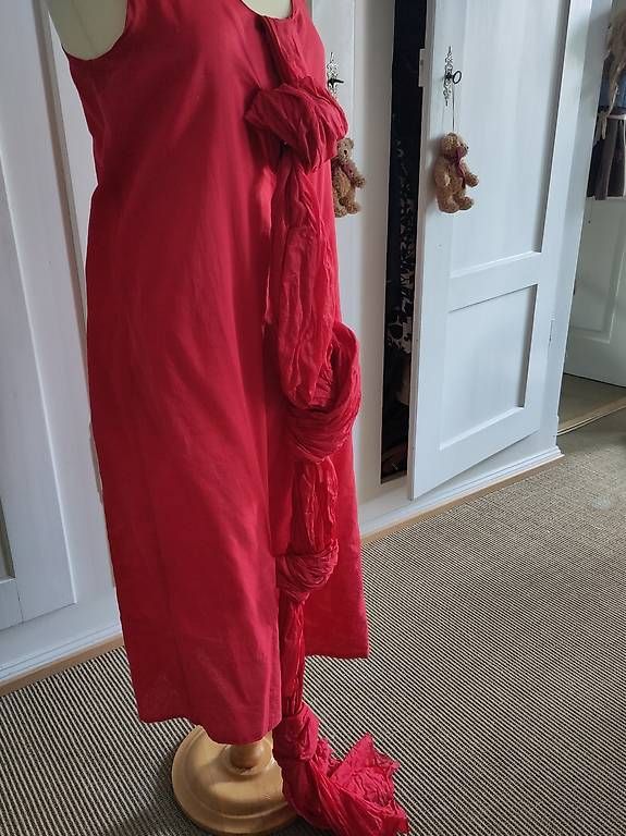 Kleider: Cocktail Kleid rot Agata Ruiz della Prada – Gebraucht aus Rüti ZH von Retisch 2