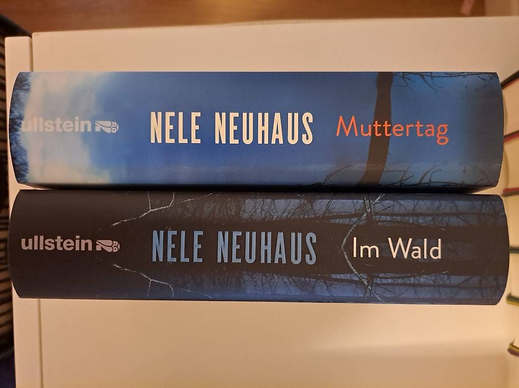 Libri: Krimis Hardcover – Usato da Winkel venduto da noirangel
