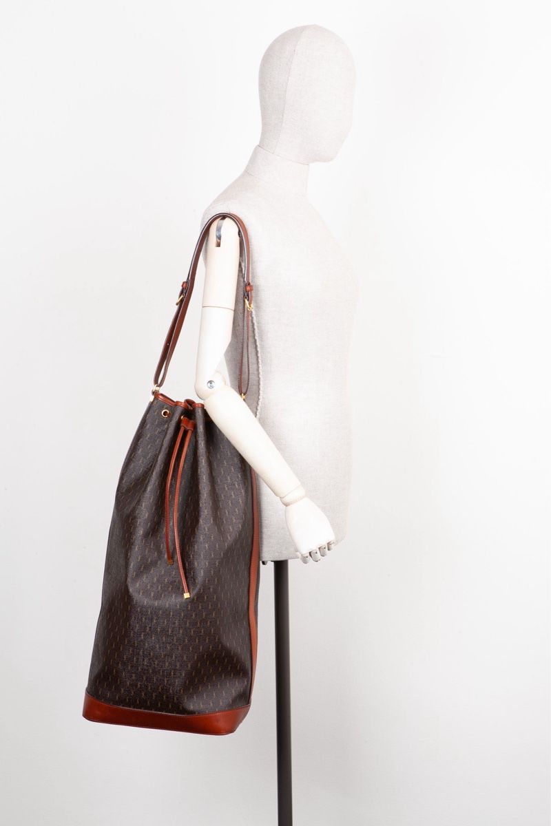 Saint Laurent Borse: SAINT LAURENT Le Monogramme Long Bucket Bag – Usato da Zürich venduto da ralph__