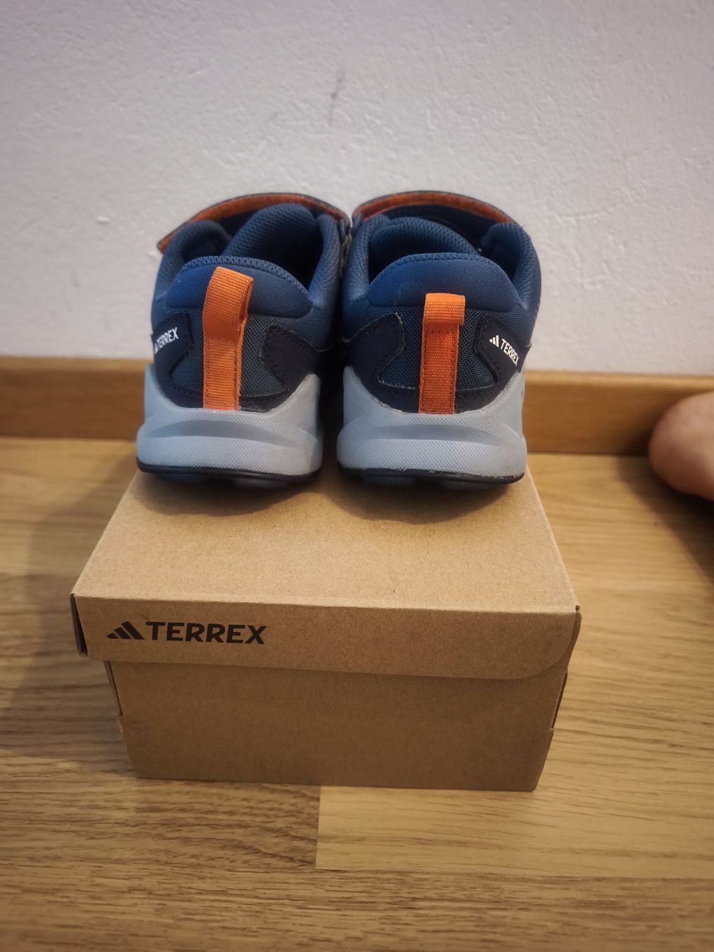 Adidas Schuhe für Jungen: Adidas terrex Kinder Wanderschuhe Gr. 29 – Gebraucht aus Murten von pla_j9qh 3