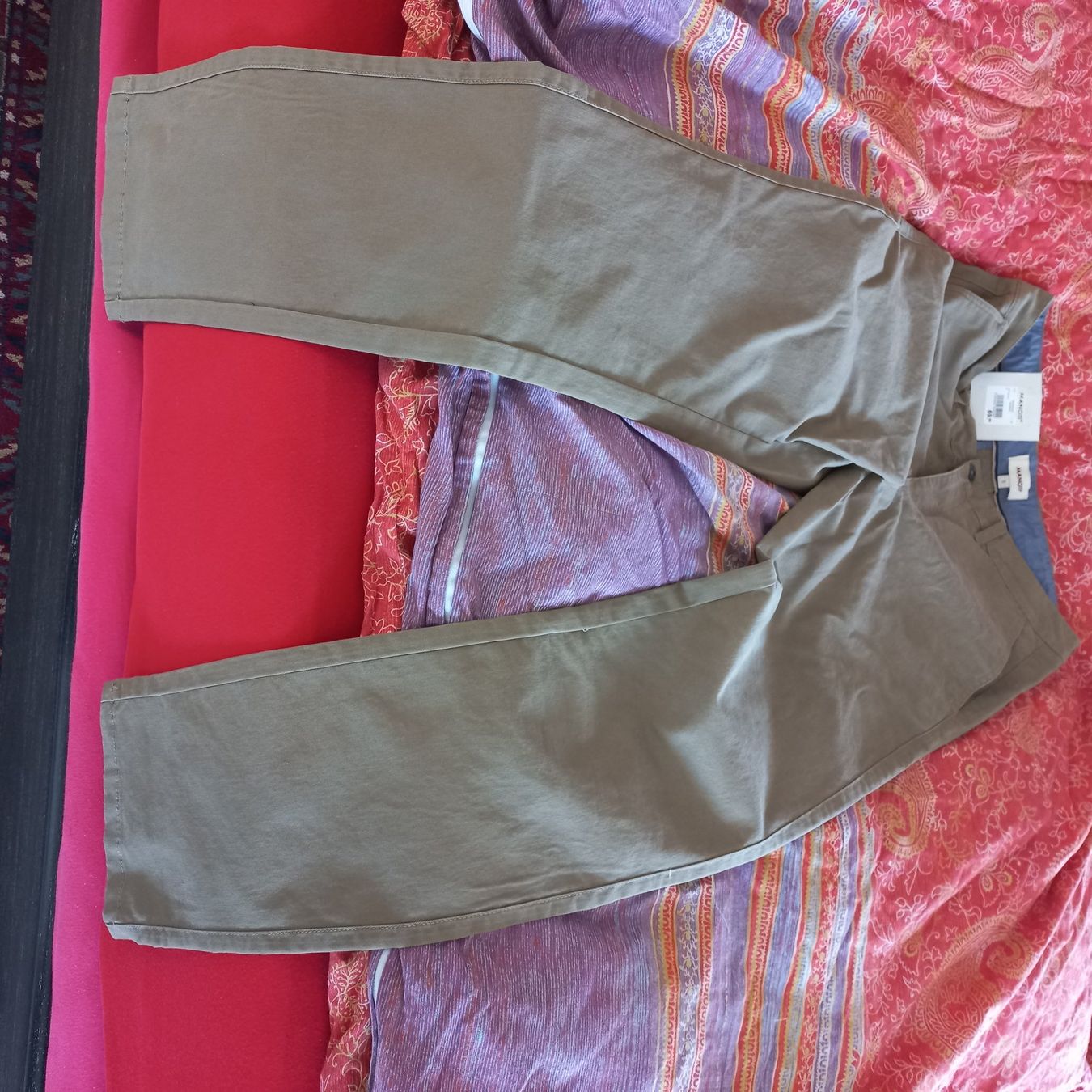 Manor Pantaloni: Chinohose Grösse S=30 – Usato da Ebnat-Kappel venduto da Youssou