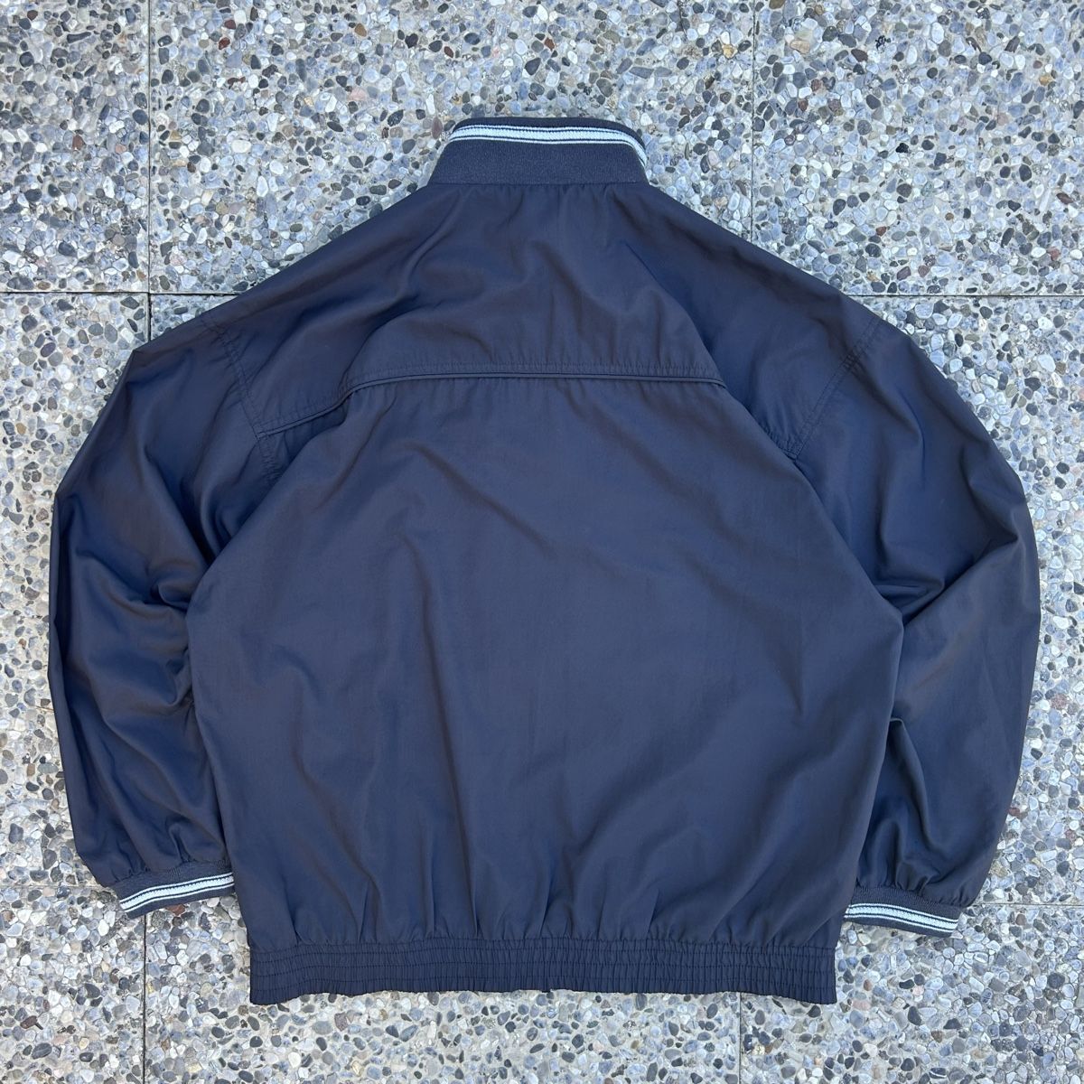 Adidas Vestes: Vintage Adidas Track jacket  – D'occasion à brent par fukusapes 3