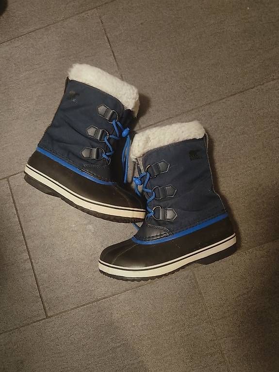 Scarpe per ragazzi: Sorel Winterschuhe  Schwarz/Blau Gr.35 – Usato da Zürich venduto da aendiiii 3
