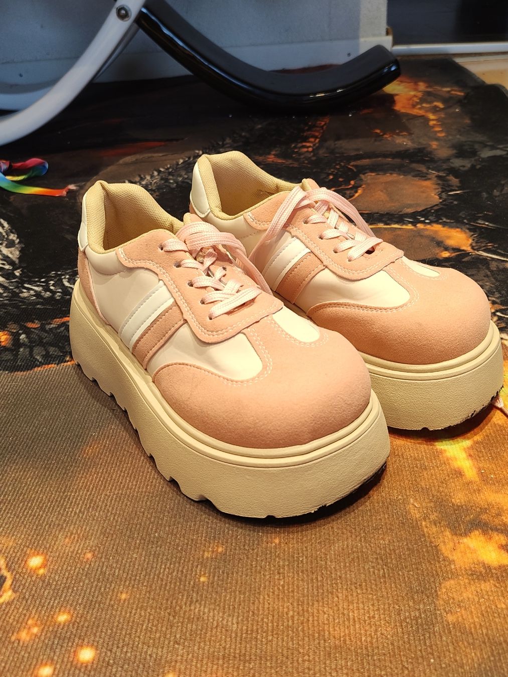 Scarpe da donna: tolle schöne sneakers hochdohle – Usato da Menziken venduto da Dragon-Fuchur 1
