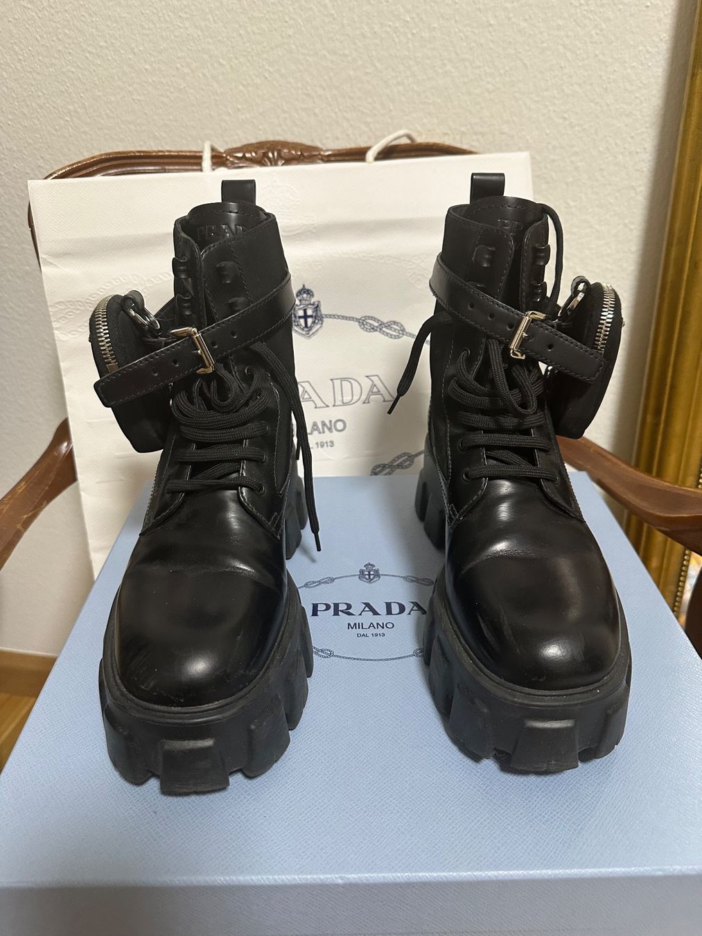 Prada Scarpe da donna: PRADA Monolith Leder Stiefel Gr 38 EUR – Usato da Basel venduto da iulia_haul 4