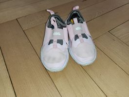 Nike Kinder Turnschuhe rosa Grösse 33 getragen