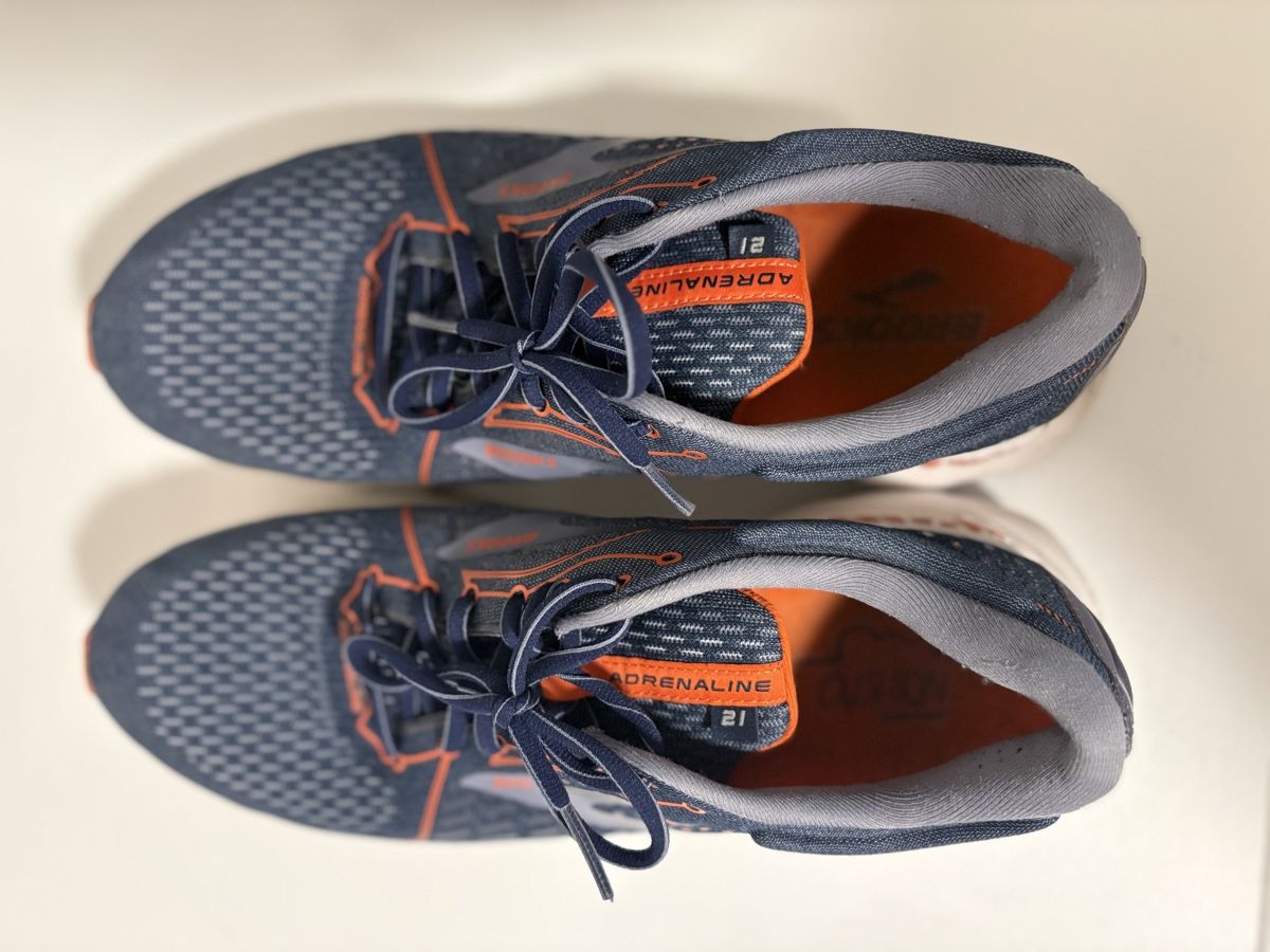 Brooks Chaussures hommes: Brooks Adrenaline Laufschuhe Grösse 46 – D'occasion à Meilen par AlexandraMarahrens 1