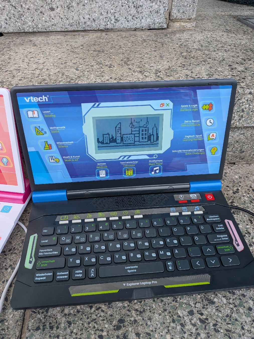 Vtech Jouets: 2 VTech Explorer Laptop Pro Kinder-Lerncomputer  – D'occasion à Kollbrunn par js1_wgz6 1