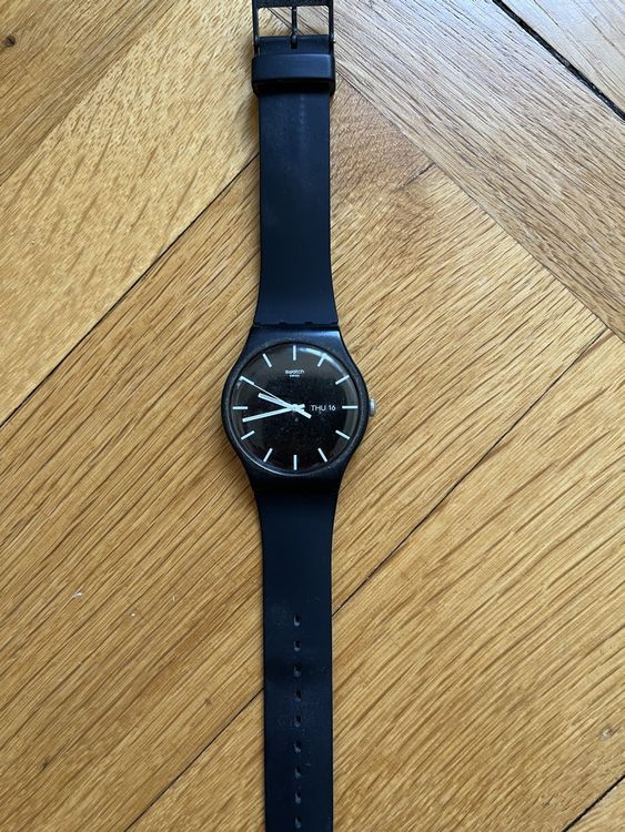 Swatch Orologi: Montre Swatch noire – Nuovo (secondo la descrizione) da Neuchâtel venduto da jeromecurty 1