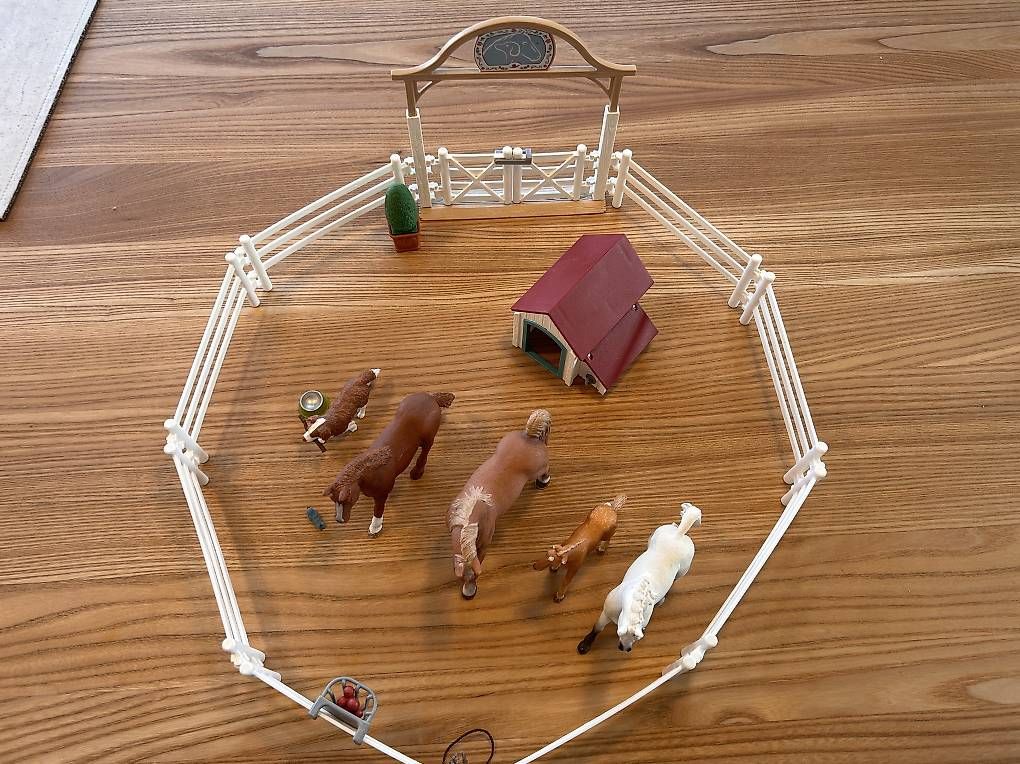 Giocattoli: Schleich Reitplatz/Paddock – Usato da Allschwil venduto da zena06 3